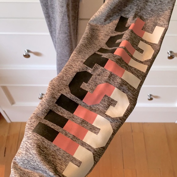 Justice leggings. - Picture 2 of 3